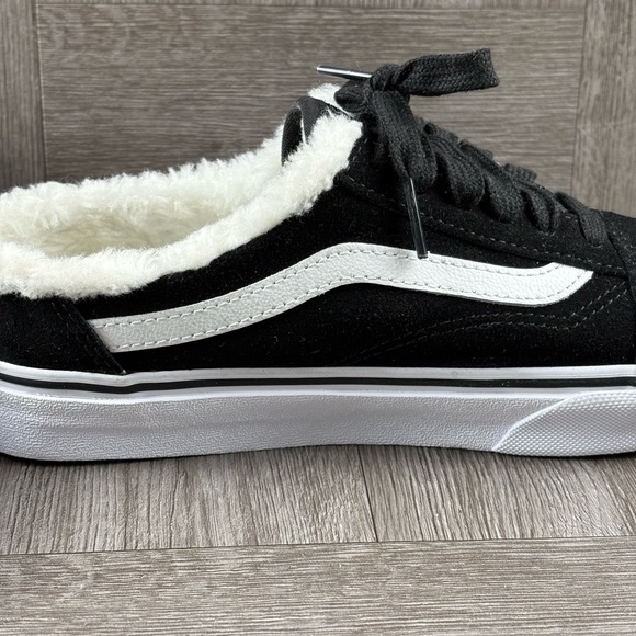 Vans Skater Old Skool Mule (Sued) Black/Sherpa Faux Fur Women’s Size 6.5 - Picture 15 of 16